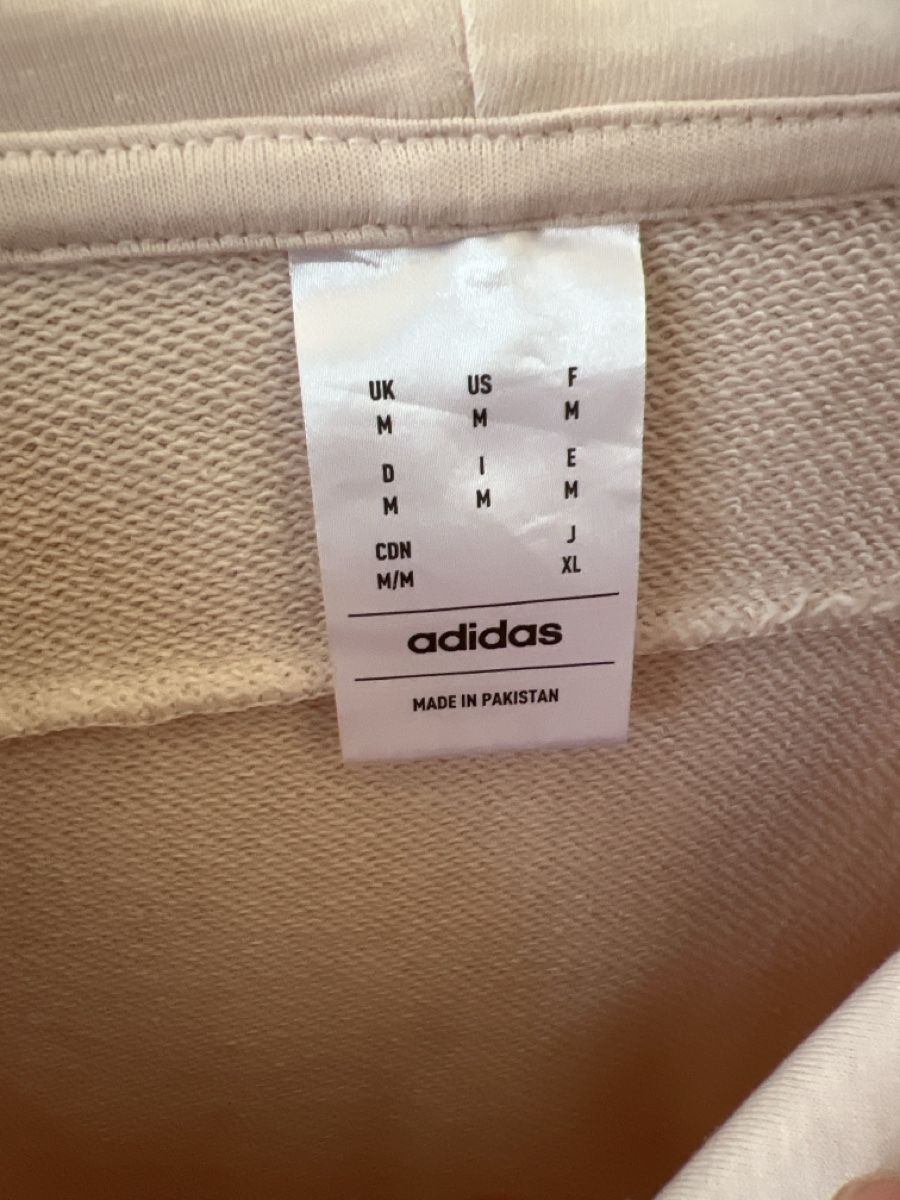 Adidas Pullover & Sweatshirts: Adidas Pullover hellrosa Grösse M guter Zustand – Gebraucht aus Zürich von J_I 1