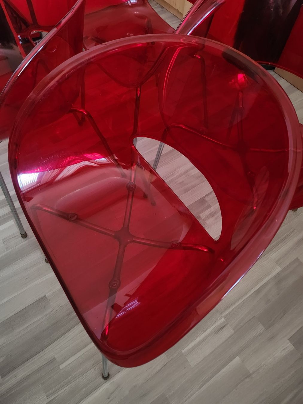 Sedie: Stühle transparent rot Metallgestell 4 Stk. – Usato da Neftenbach venduto da ycc_55kr 3