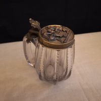 Versand möglich! Bierhumpen, mit speziellem Sujet Deckel (8)