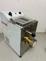 Teigwarenmaschine Korngold TR70, Abschneider und 6 Matrizen