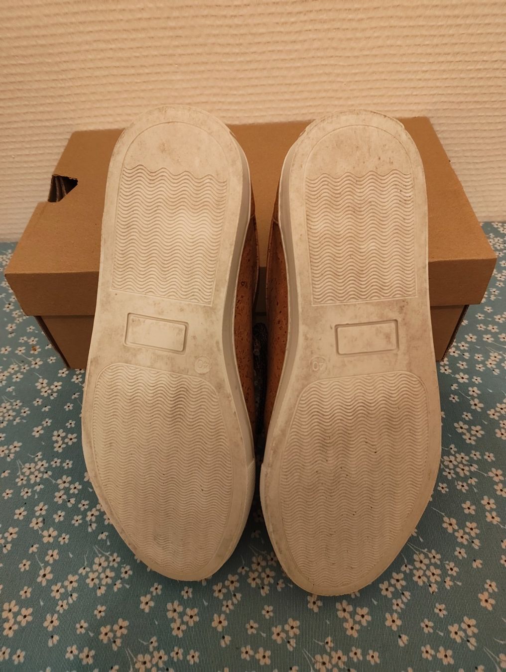 Scarpe da uomo: Baskets en liège, éco-responsable, taille 40, unisexe – Nuovo (secondo la descrizione) da Vevey venduto da faithfully_blonde 2