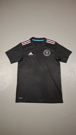 T-shirt Adidas Inter Miami CF Noir/Rose, Taille M ⚽️🌴