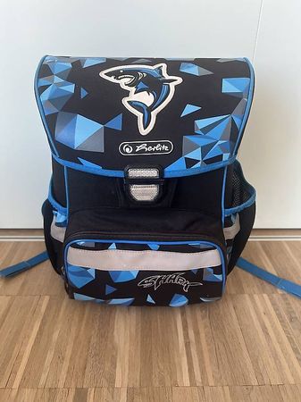 Schulranzen Herlitz Sharkmotiv blau guter Zustand