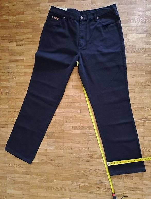 Pantaloni: Wrangler Herrenhose - Neu - Gr 34/34 – Usato da Greifensee venduto da Arkon616 2