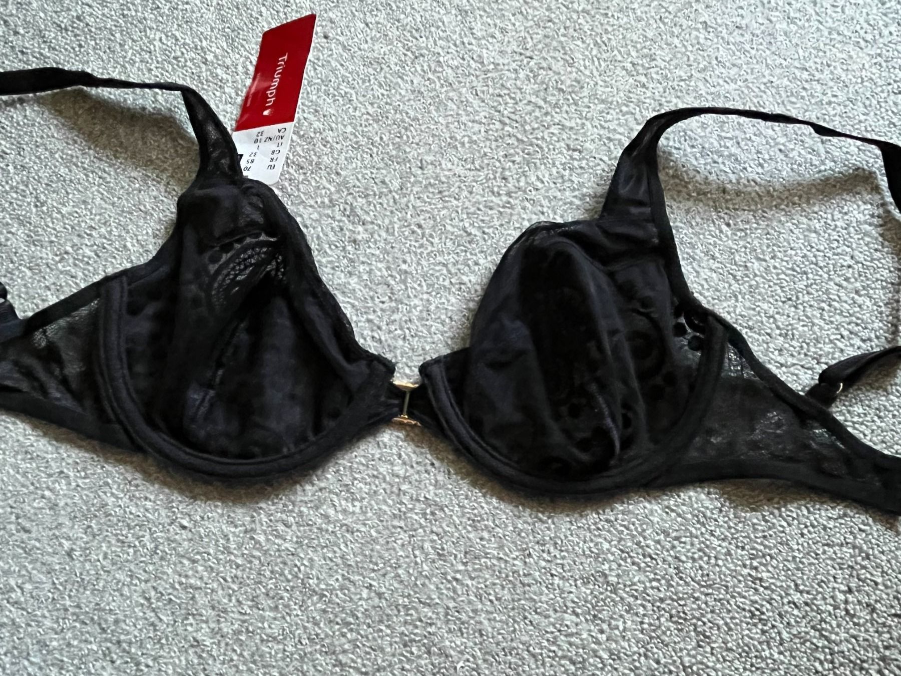 Triumph Altra biancheria intima: 2 TRIUMPH BH.  Gr  75 B  (oder 70 D)  Fabrikneu – Nuovo e nell'imballaggio originale da Rekingen AG venduto da Barmaleus 2