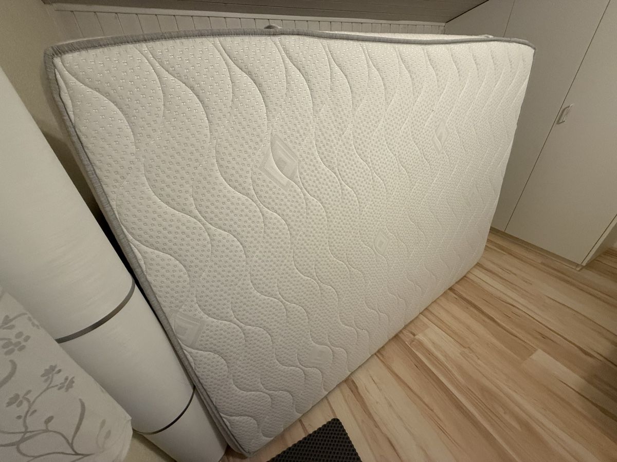 Matratzen: Matratze (200x140x18) Celesta Mars – Gebraucht aus Lengnau AG von dom_p8hm 1