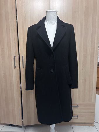 Manteau Zara noir. Taille M