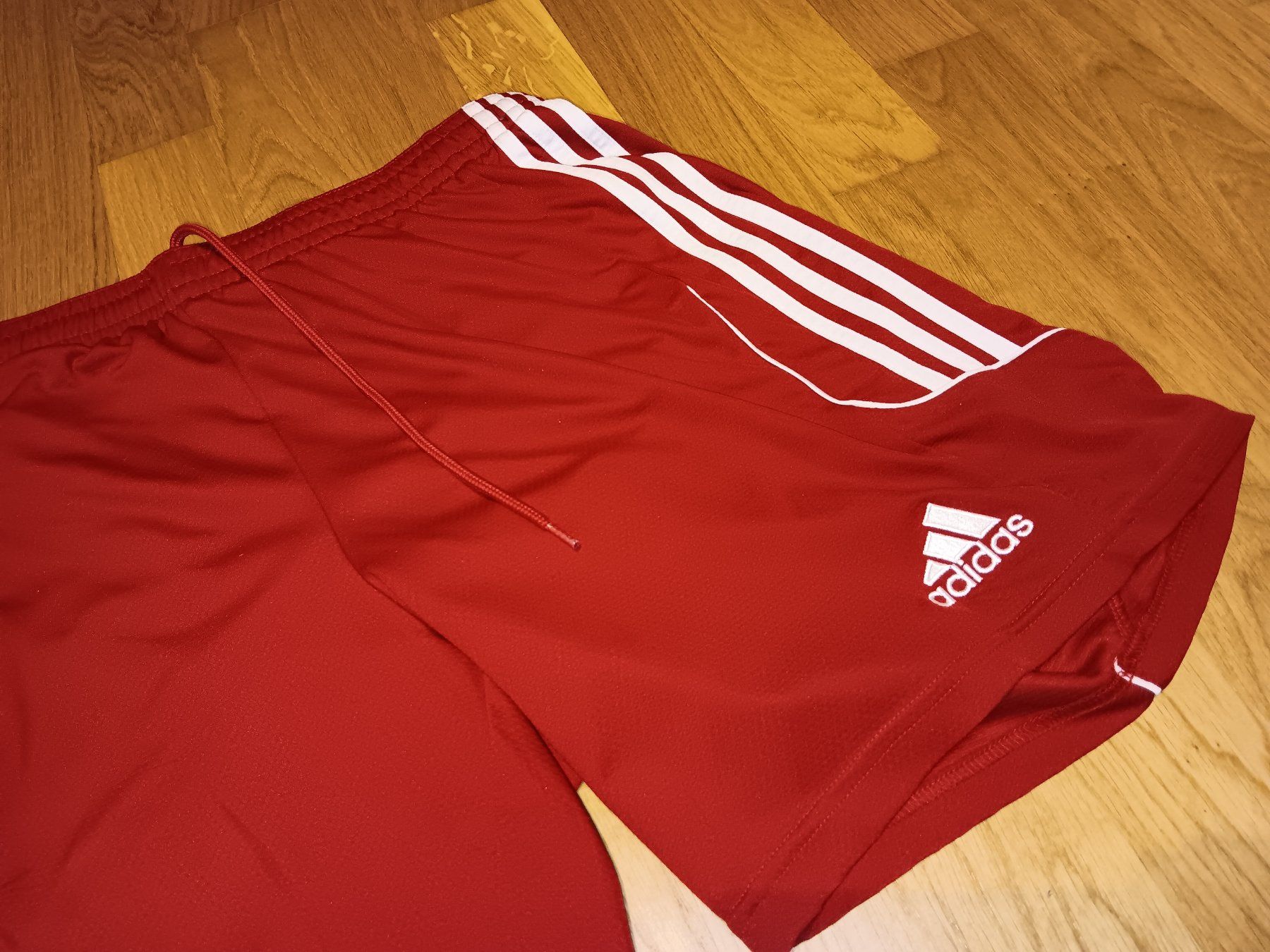 Adidas Hosen: Fussball  Shorts Adidas ,Gr. L – Gebraucht aus aarburg von macacito 1