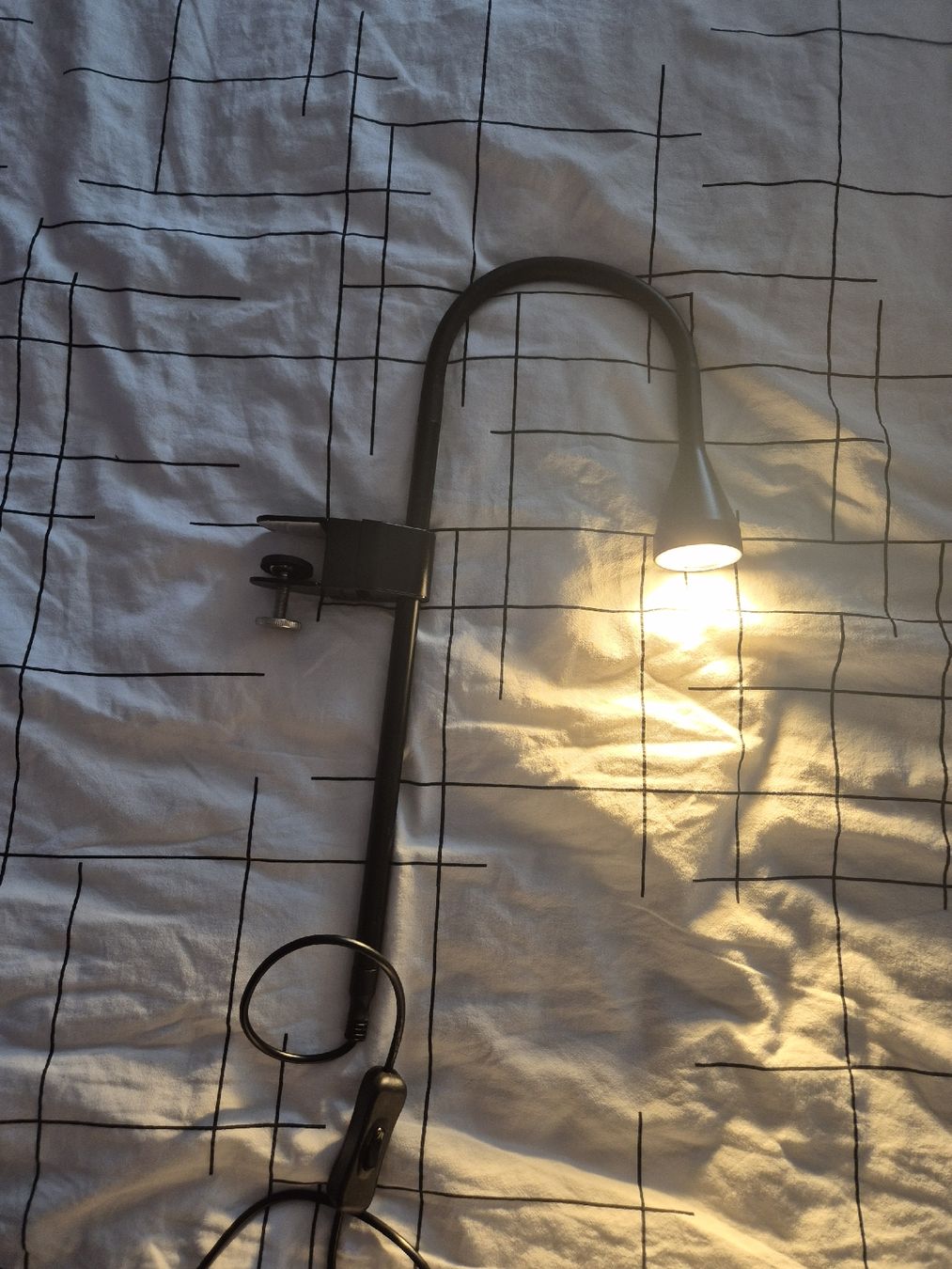 Ikea Lampade: Lampe à pince LED NÄVLINGE noire – Usato da Genève venduto da cat_ps7g 1