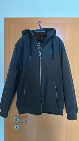 Ragwear WinterJacke schwarz mit Kapuze Gr. L guter Zustan