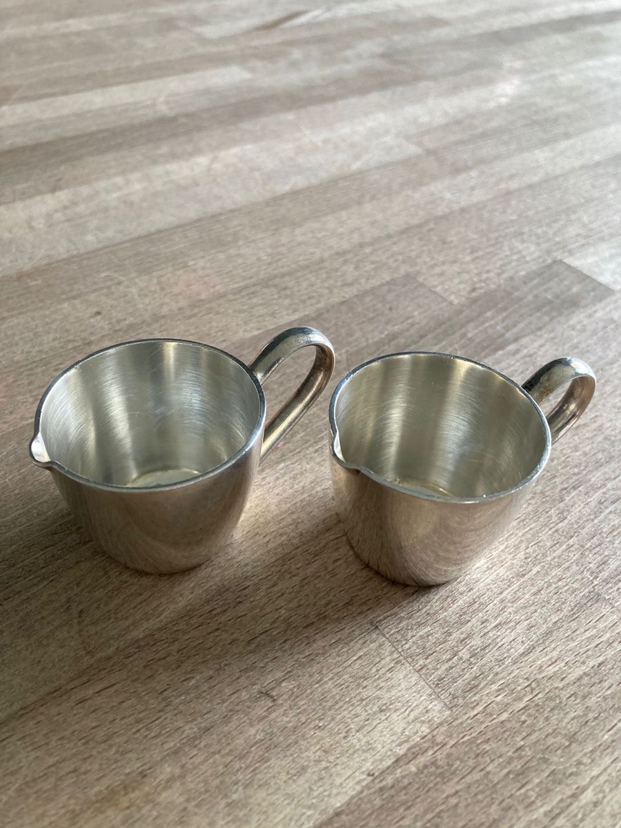 Alle Dekorationen: 2 versilberte Rahmkännchen, 2cl – Gebraucht aus Merishausen von arosa2000