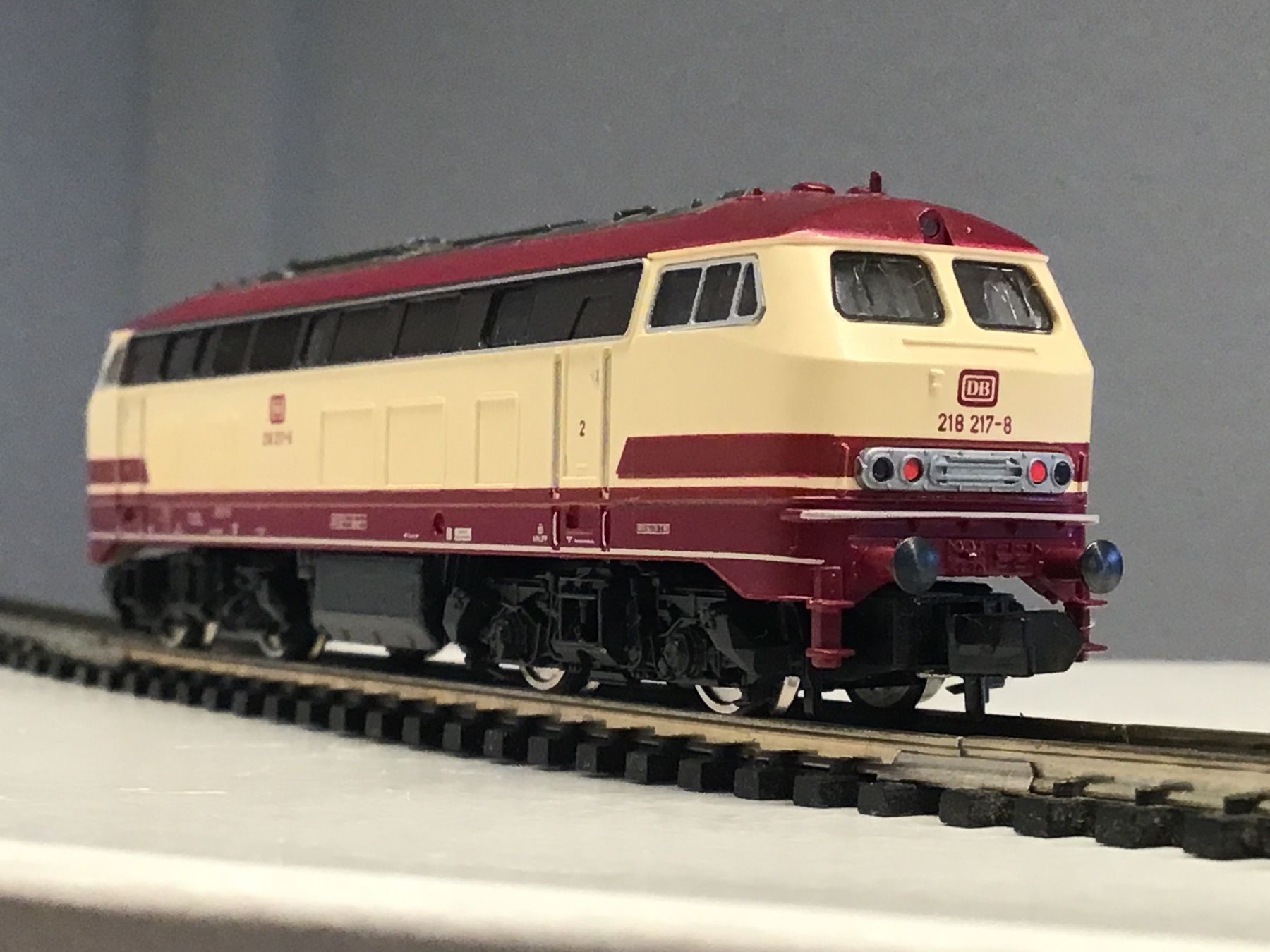 Fleischmann Modellini di ferrovie: DB Diesellok BR 218, FLEISCHMANN N Analog – Usato da Männedorf venduto da Modellbau-wyss