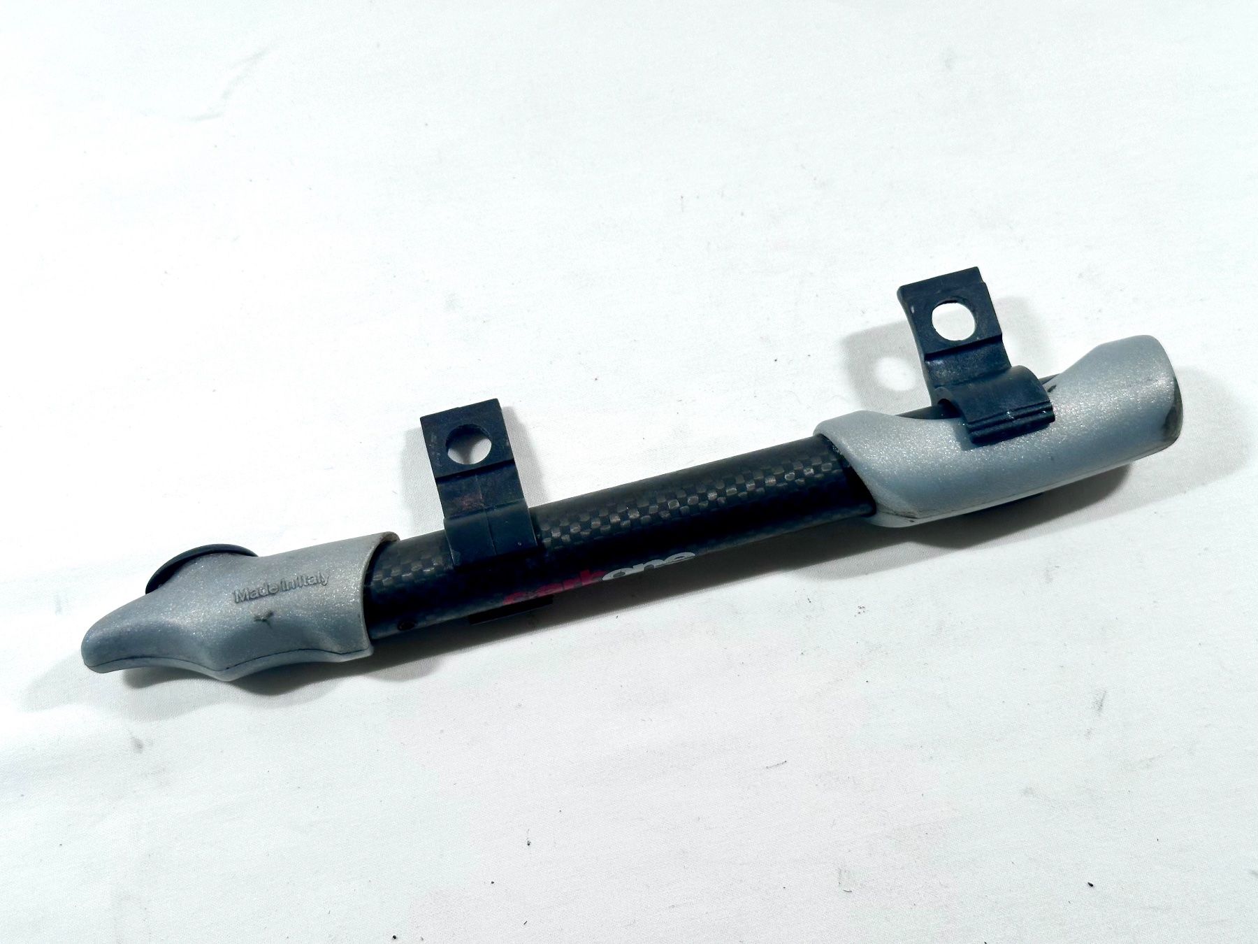 Pezzi di ricambio: CARBONE Flaschenhalter Pumpe 66g – Usato da Luzern venduto da bikeandbeltcom