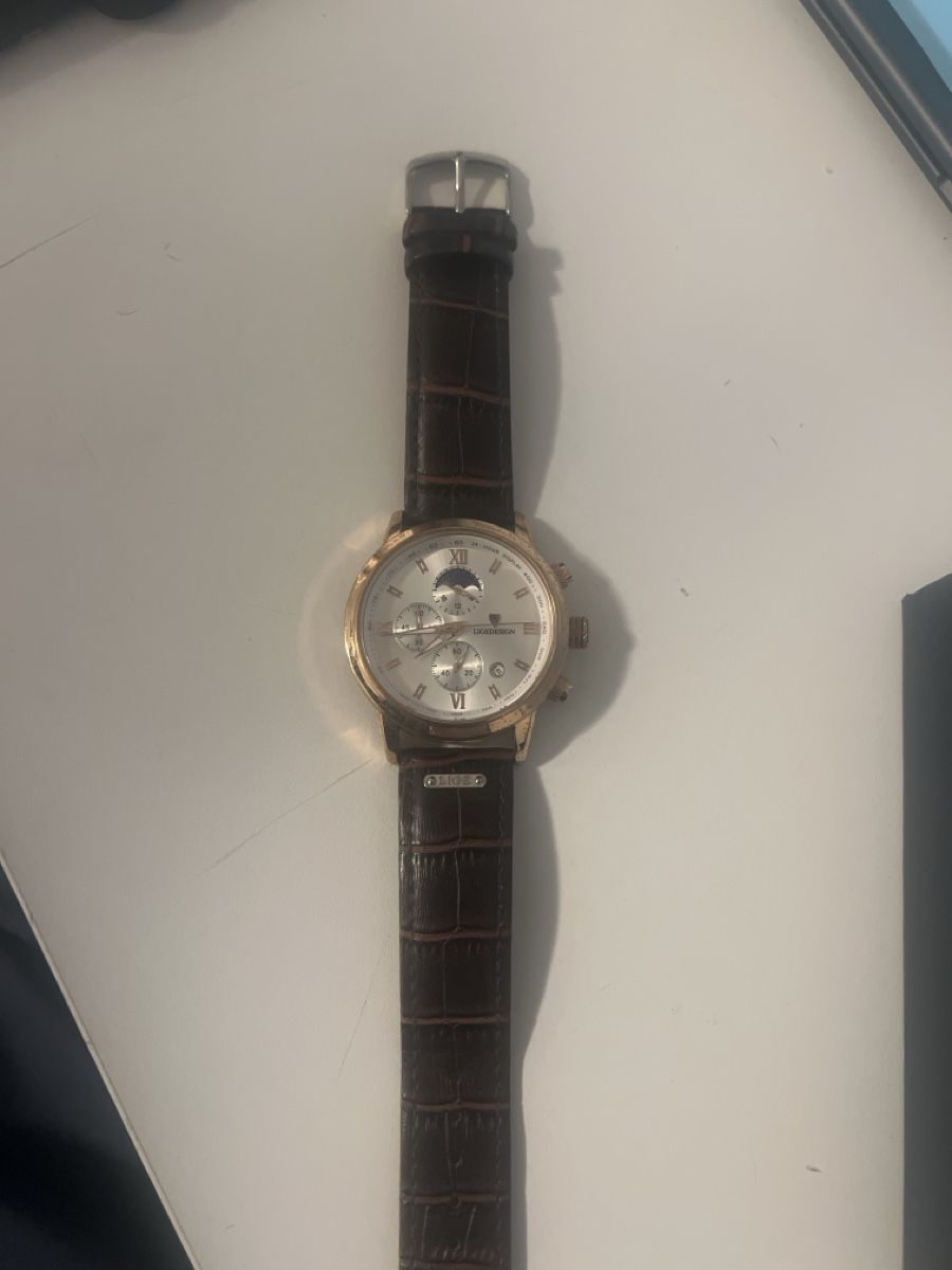 Orologi: Noderon Men's Watch with Leather Strap and Box – Usato da Sörenberg venduto da iul_2h9j