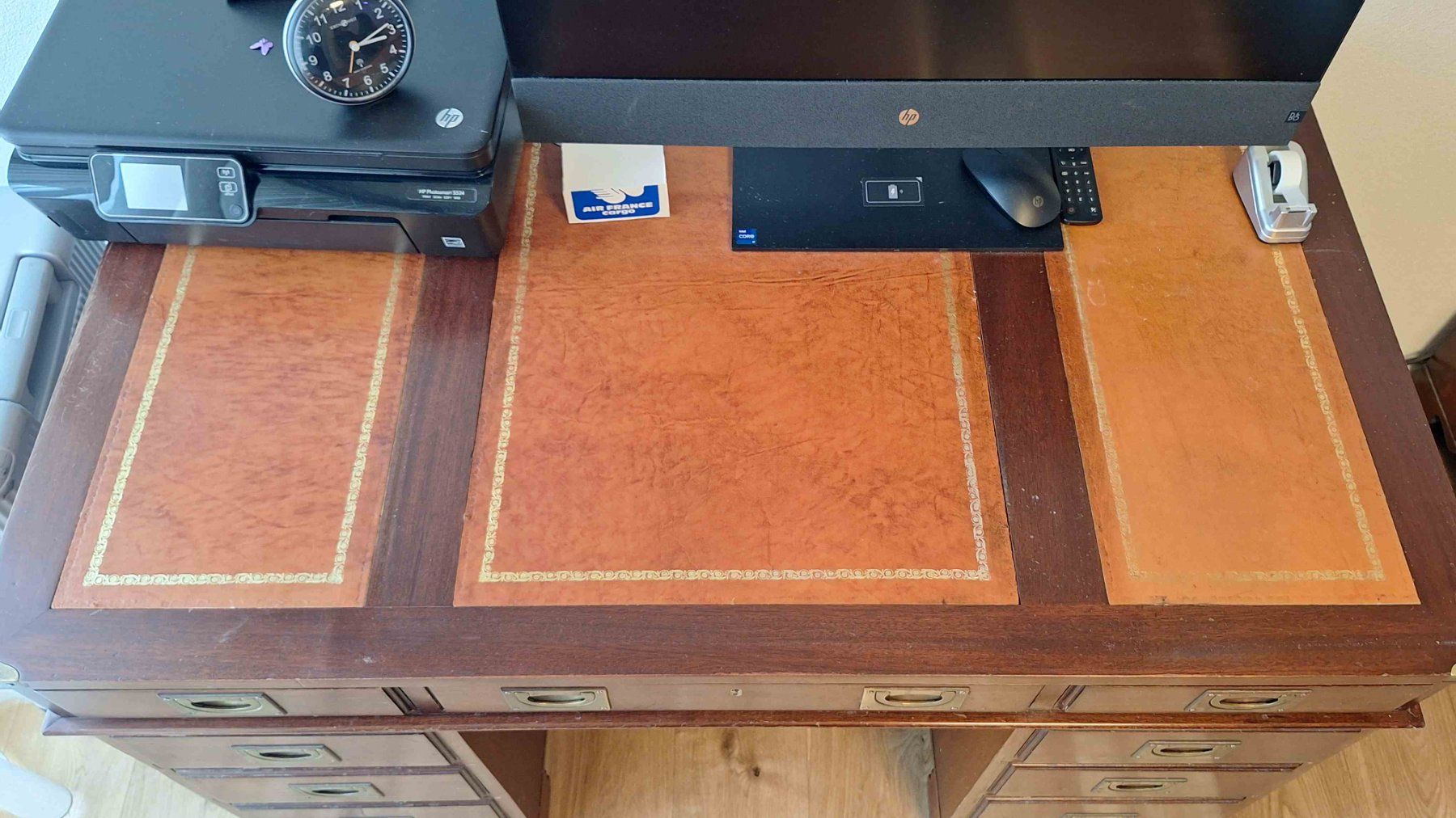 Scrivanie: Bürotisch aus massivem Holz – Usato da Fällanden venduto da Ricardo-Vic 1