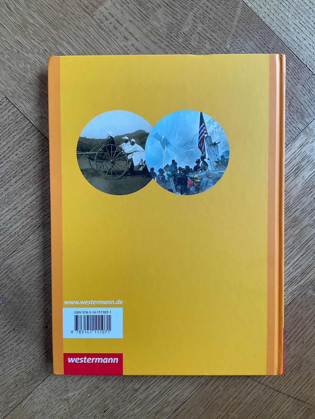 Libri: Exploring History from 20th into the 21st Century – Nuovo (secondo la descrizione) da Zürich venduto da ric_r96d 1