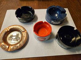 LOT DE 5 cendriers vintage divers, déco sympa.