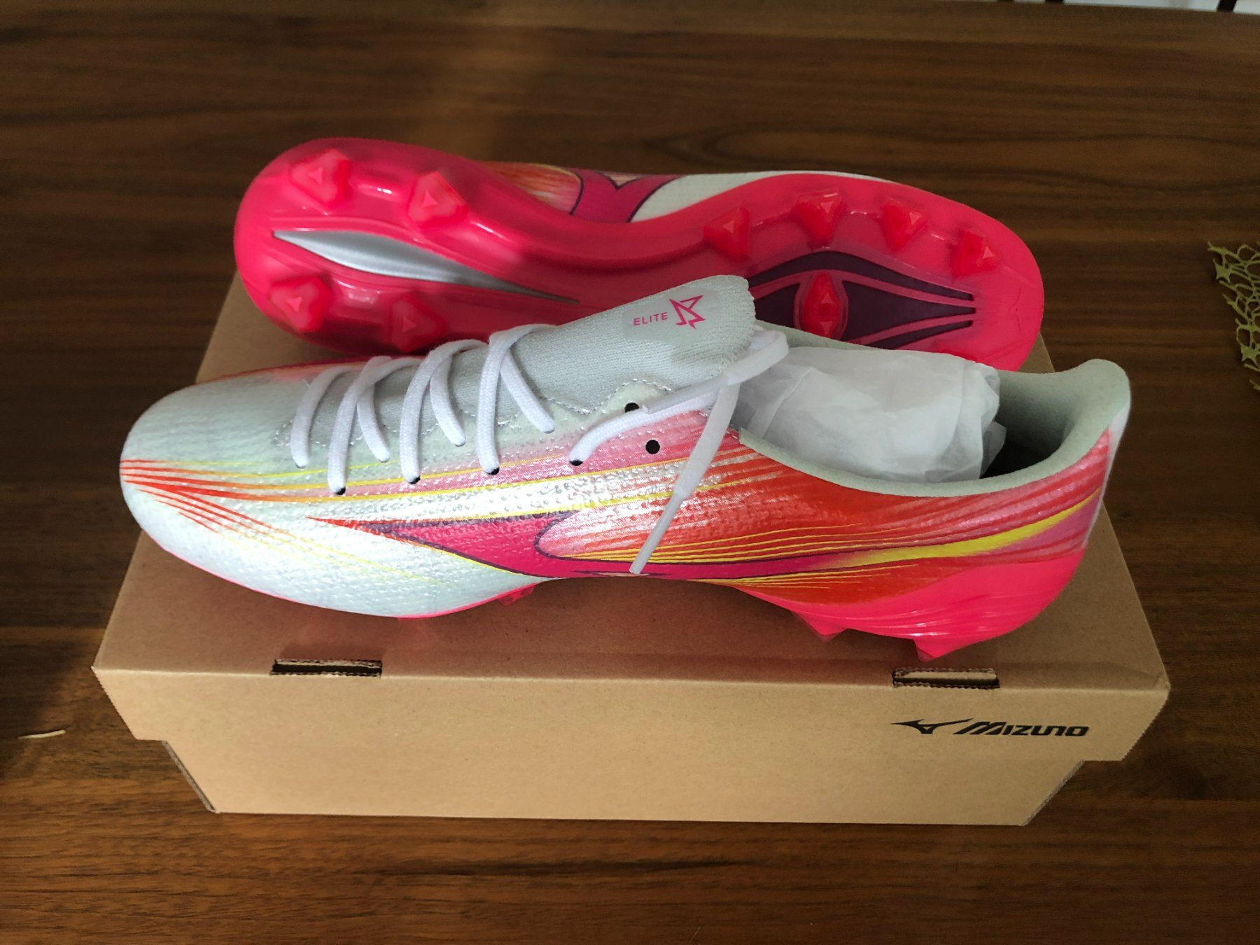 Chaussures hommes: Fussballschuh Mizuno – Neuf avec emballage d'origine à Oberkirch LU par raf_wm7g