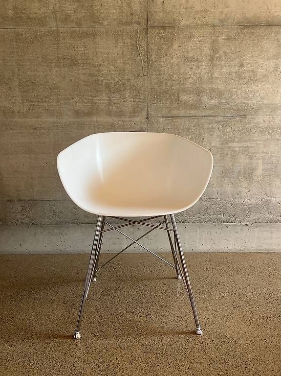 Stühle: Esszimmer Stühle  Designklassiker ähnlich Vitra Eames – Gebraucht aus Mattstetten von m.schwarz 1