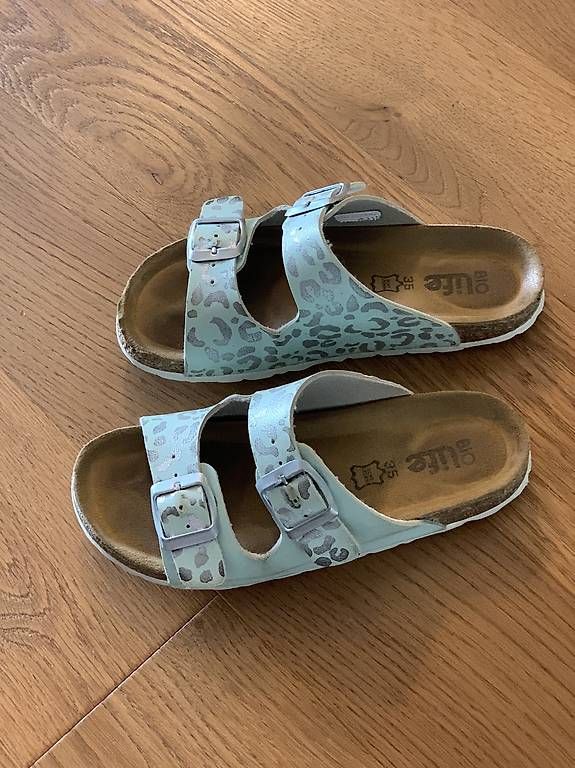 Scarpe per ragazzi: Biolife Finken Hausschuhe Grösse 35 – Usato da Oberlunkhofen venduto da weininchen