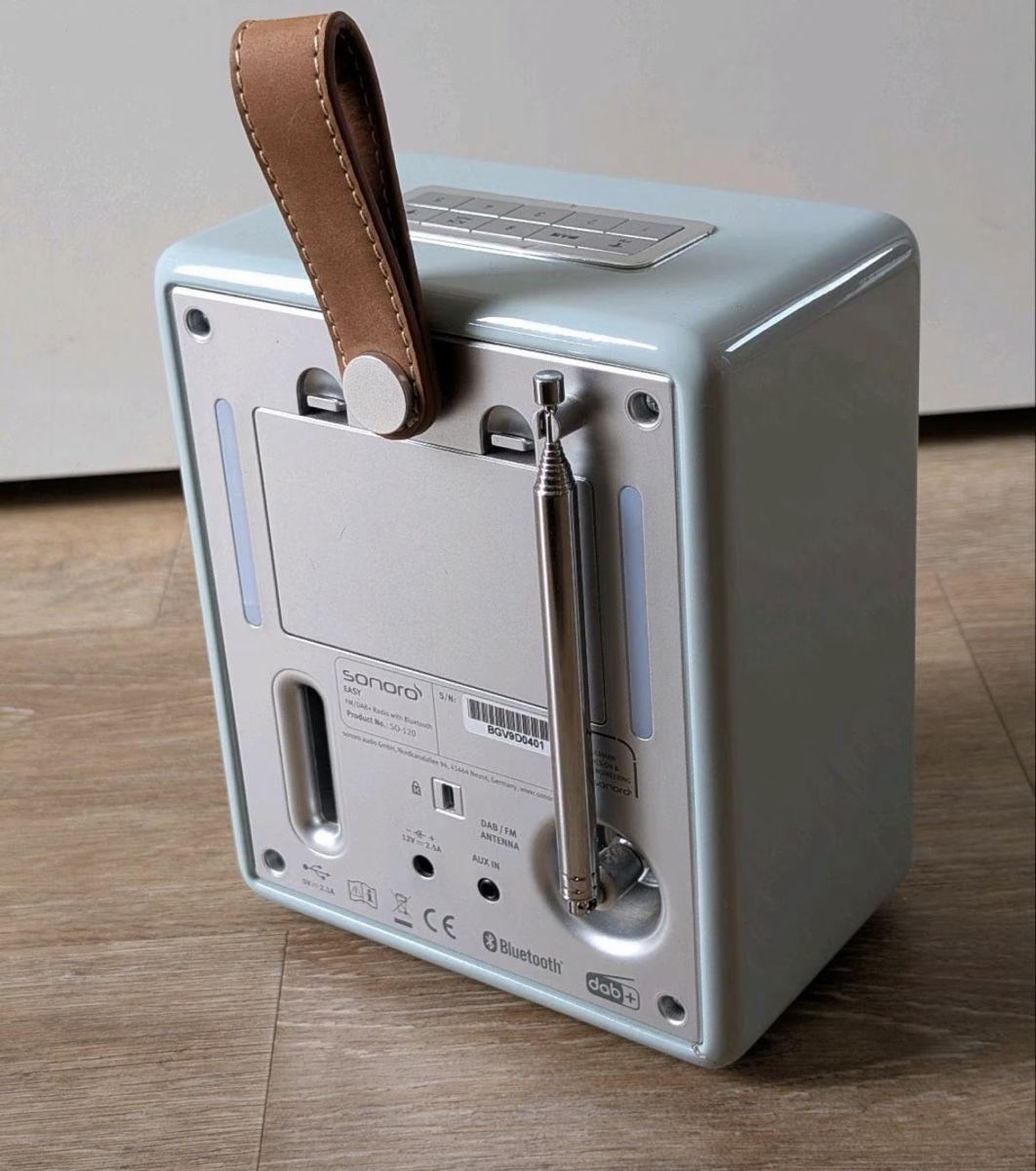 Sonoro Radios: Sonoro easy Radiowecker Bluetooth DAB FM – Gebraucht aus Trimbach von ELITA-5 1