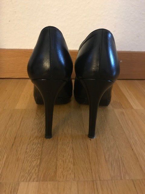 Stuart Weitzman Scarpe da donna: STUART WEIZMAN Pumps schwarz Grösse 38 – Usato da Zürich venduto da Minixxs 2