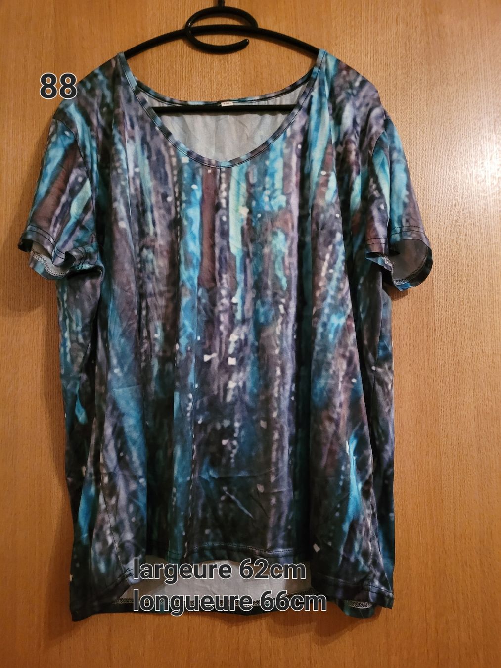 T-Shirts: t-shirt – Gebraucht aus St-Maurice von Didote