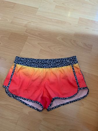Joli short Kangaroos taille 38