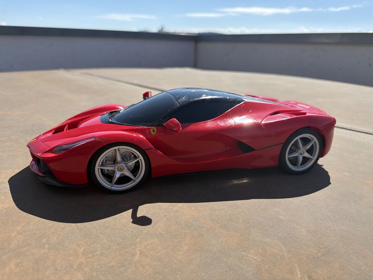 Modellautos: Ferrari La Ferrari - 38cm lang – Gebraucht aus Wolfwil von Rolex1 1