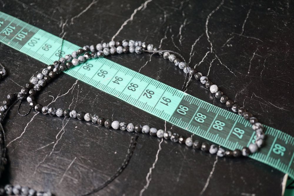 Amaryllis Schneeflocken-Obsidian Kette - 4mm Edelsteinkette 44-45cm