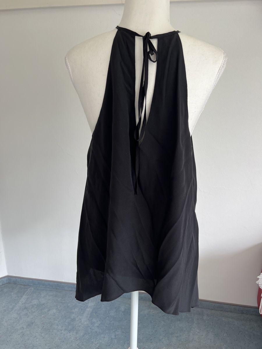 Top: BCBG Max Azria Seidentop, Grösse M, Schwarz, Sommer – Nuovo (secondo la descrizione) da Oberuzwil venduto da DanaB01 3