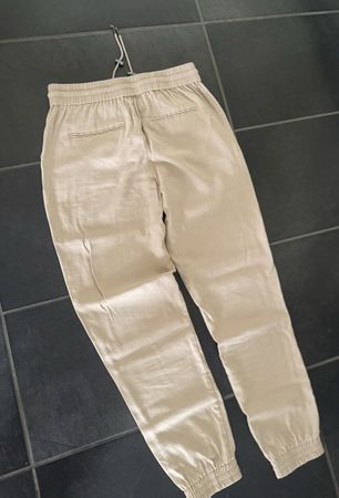 Trendige ONLY Hose in Beige, Grösse S, Top Zustand!