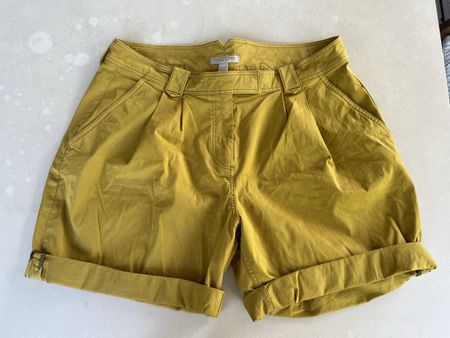 Burberry Brit Shorts Senfgelb Grösse 38