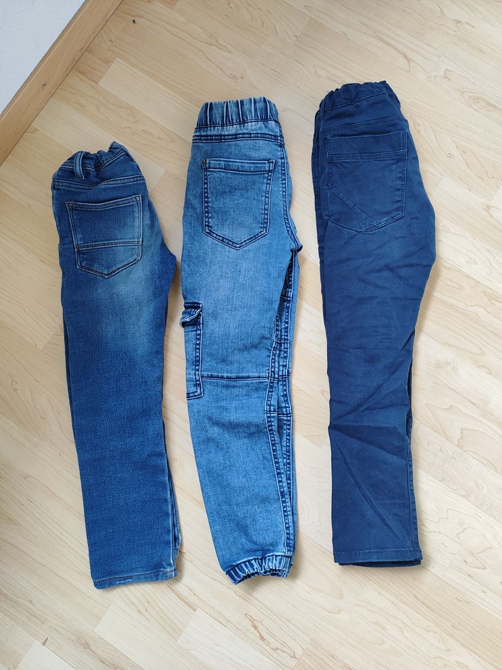 Pantalons: Jeans Hosen Set Gr. 128 – D'occasion à Seon par Mandes1 1