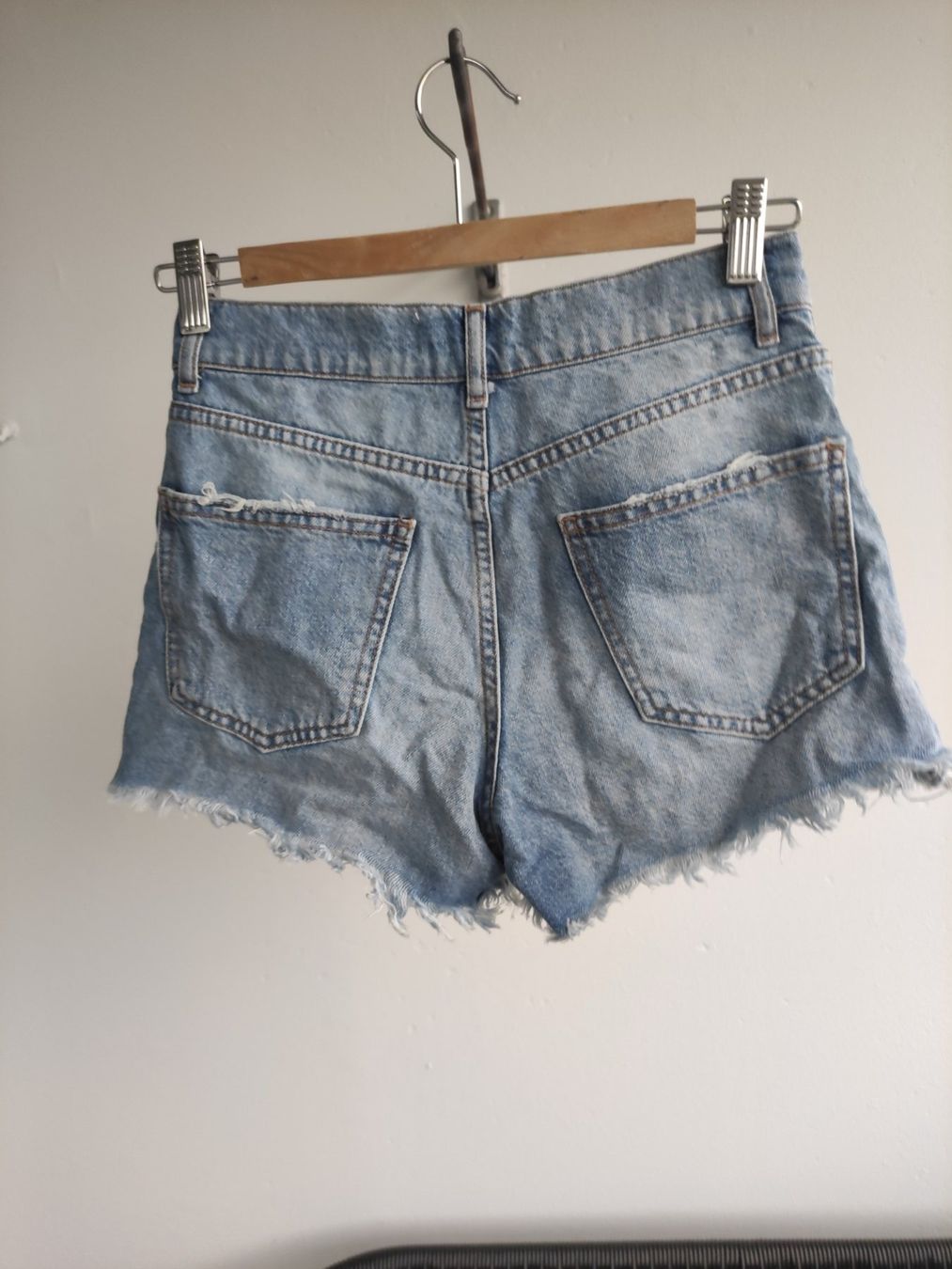Mango Jeans: Shorts Jeans mit Perlen Gr. 34 / XS Mango – Usato da Schliern b. Köniz venduto da Pecannut 7