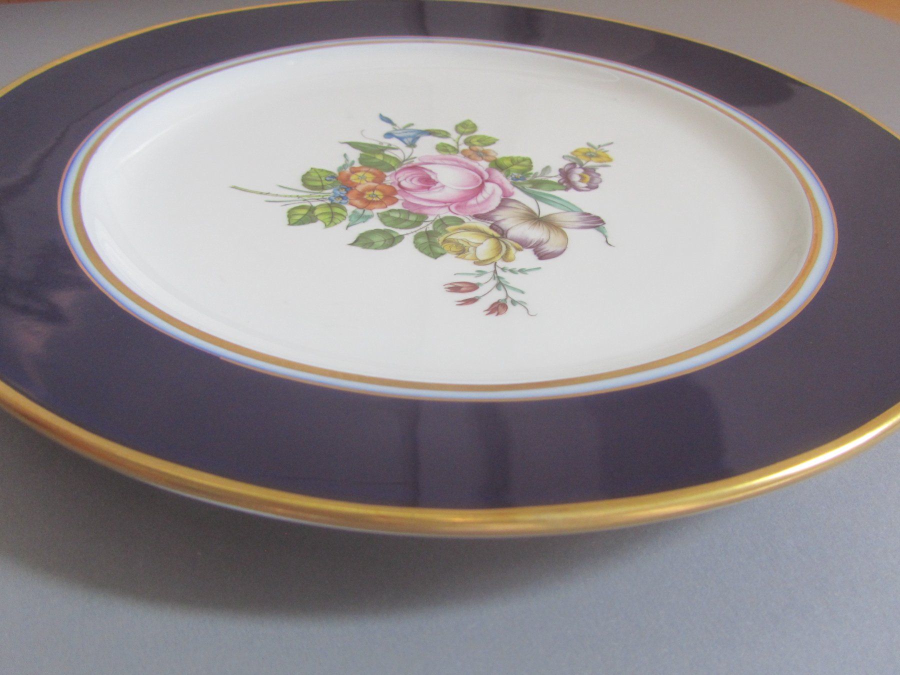 Rosenthal Teller: Rosenthal Teller, handbemalt, mit Blumenmuster – Gebraucht aus Seengen von mikelele 1