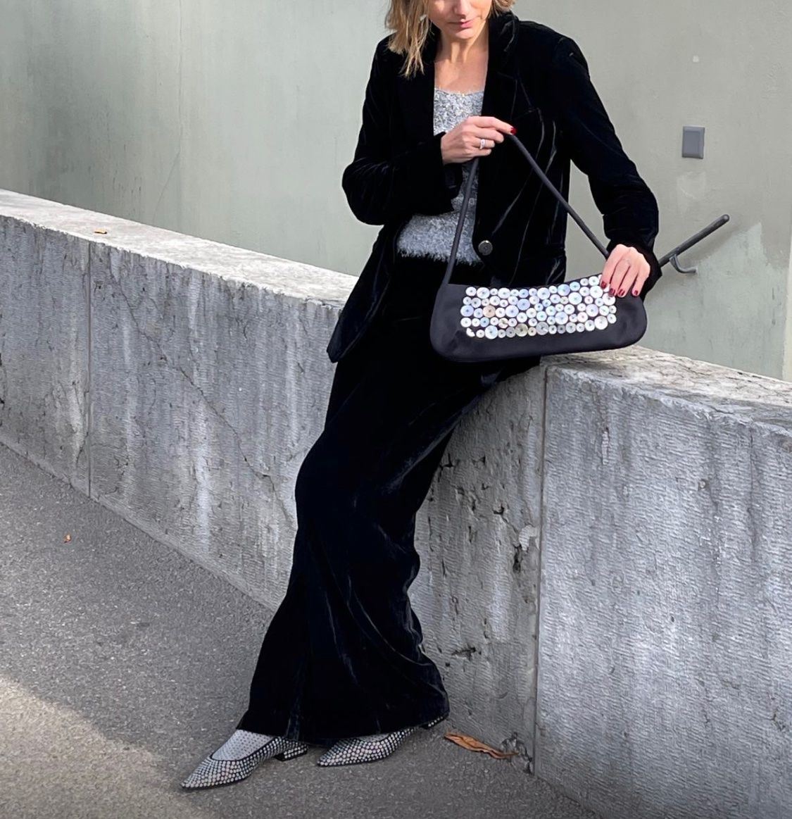 Borse da donna: Schicke Abendtasche mit Perlmuttknöpfen – Usato da Basel venduto da hil_m9zg 2