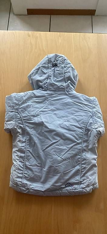 Vestes & Manteaux: Veste de ski taille 98 – D'occasion à Boudevilliers par TansMasini 2