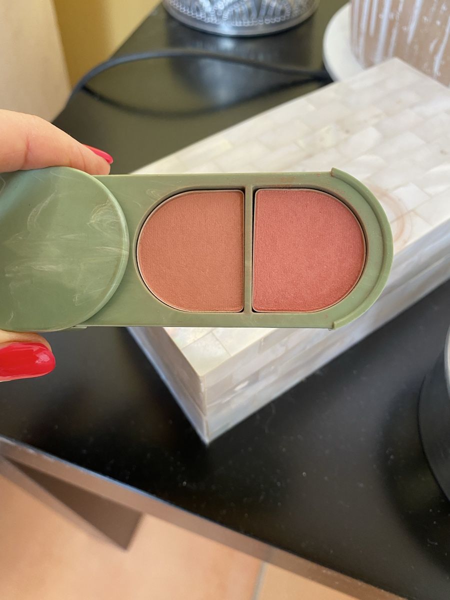 Clinique Make-up: Clinique Blush poudre No75 neuf – Nuovo (secondo la descrizione) da Belmont-sur-Lausanne venduto da chu_vxf5 2