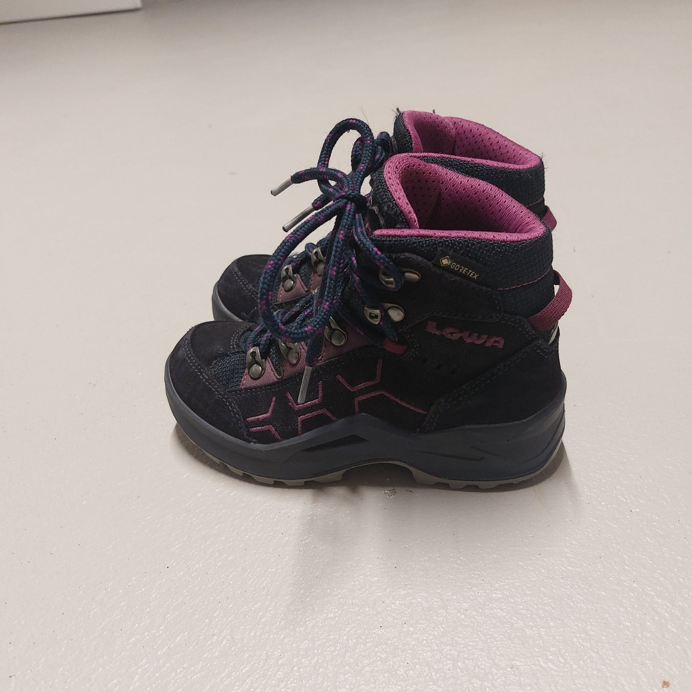 Lowa Schuhe für Mädchen: Lowa Wanderschuhe Grösse 29 – Gebraucht aus Hefenhofen von mar_pm5k 1