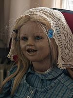 "Lisa" Künstlerpuppe von Annette Himstedt.