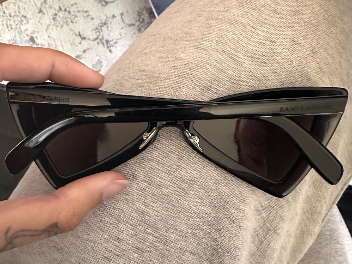 Saint Laurent Brillen & Gläser: Saint Laurent Sonnenbrille schwarz – Gebraucht aus Zürich von Naohmyxraphaela 1