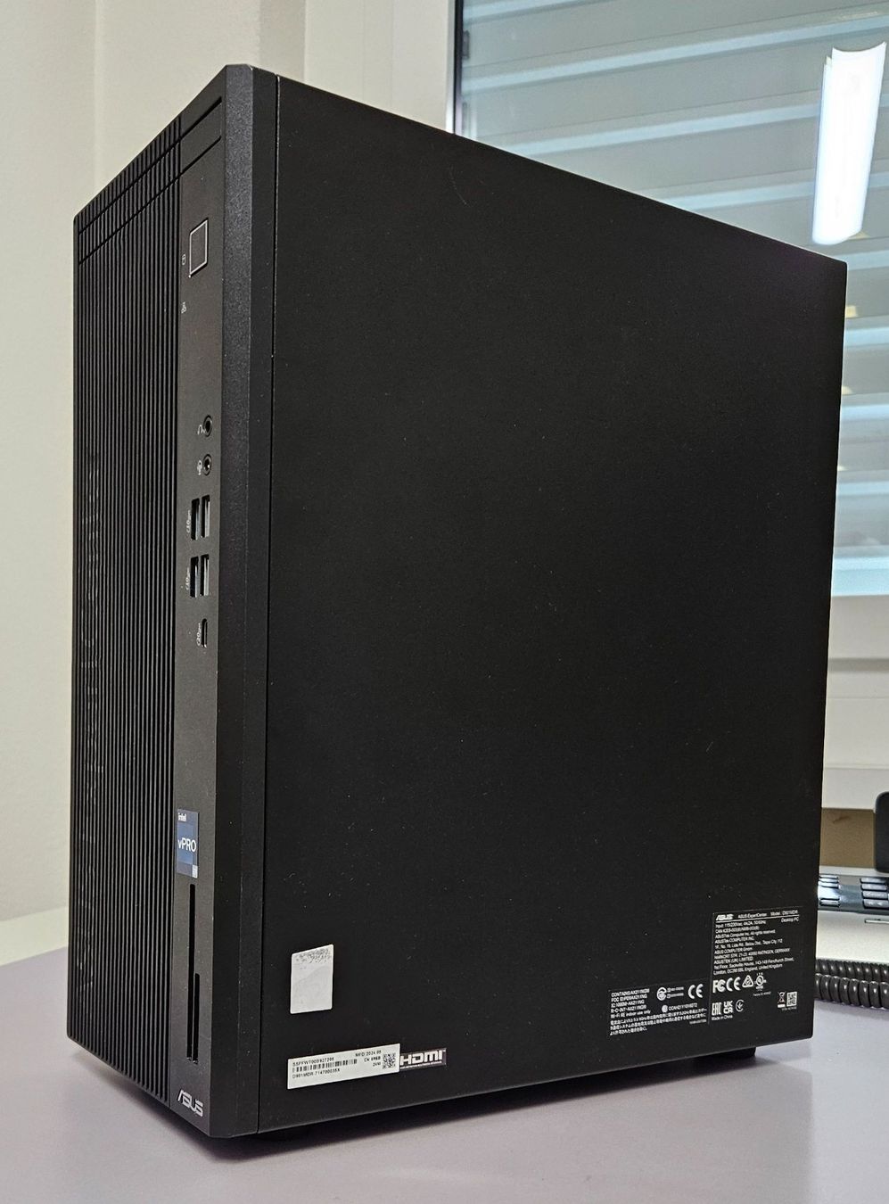 Asus PCs: ASUS Expert Center D9 – D'occasion à Zürich par Sailor21 8