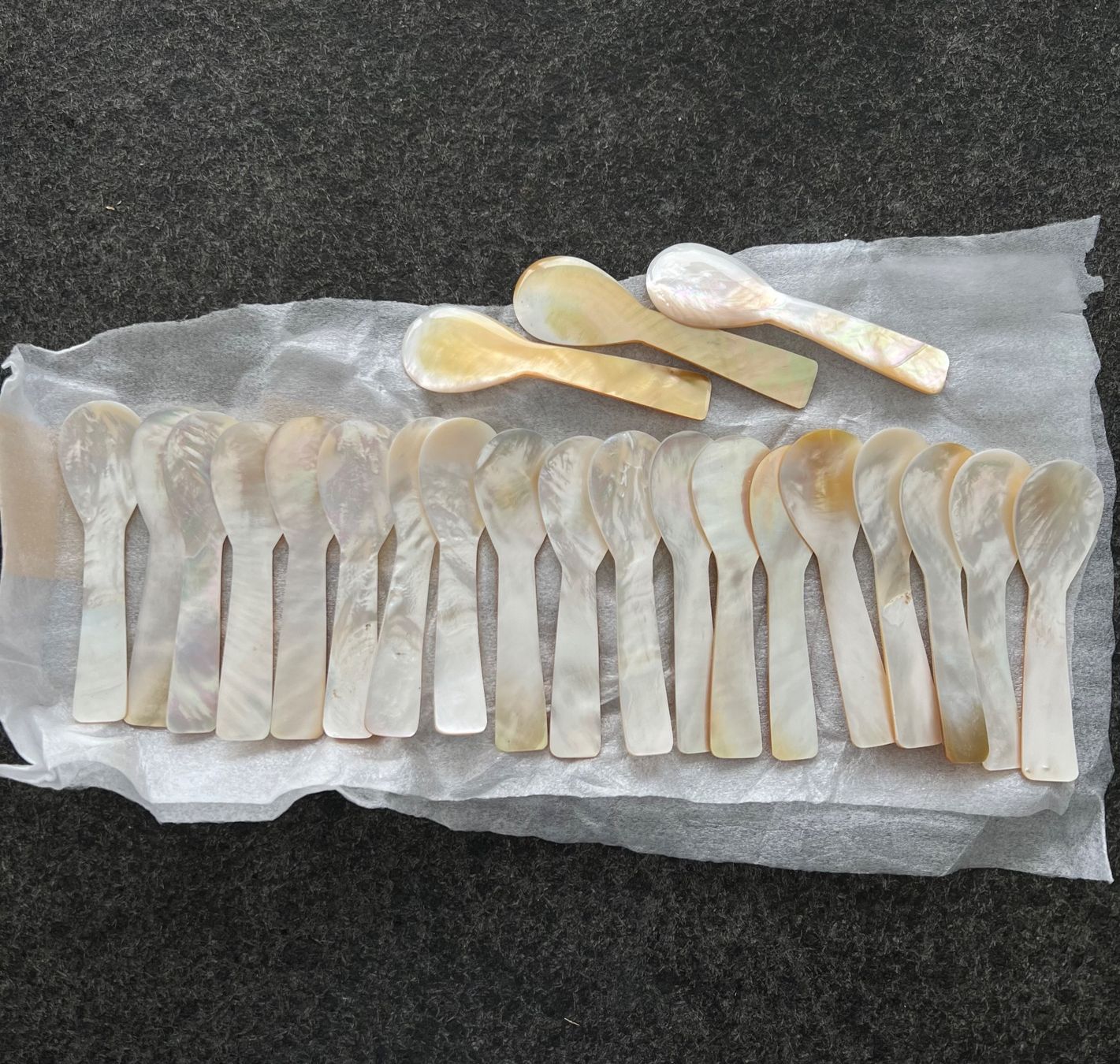 Löffel: 20er Set Original Perlmutt Kaviar Löffel – Neu und originalverpackt aus Lenzburg von mgs_hyc8