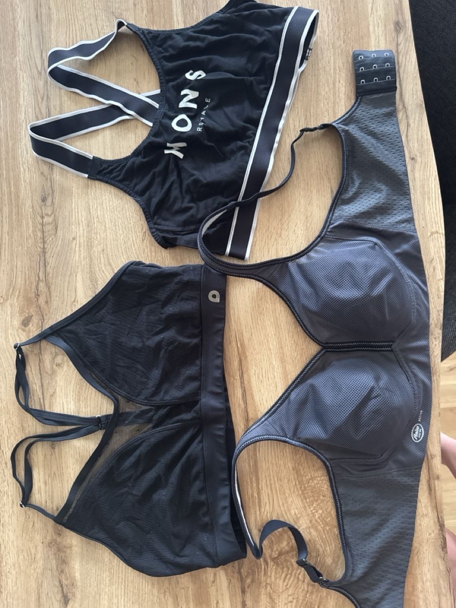 Altra biancheria intima: Sport BHs L – Usato da Hunzenschwil venduto da mila012
