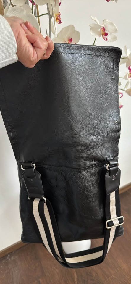 Bally Sacs femmes: BALLY Messenger Bag – D'occasion à Wangen b. Olten par Braeggi 2