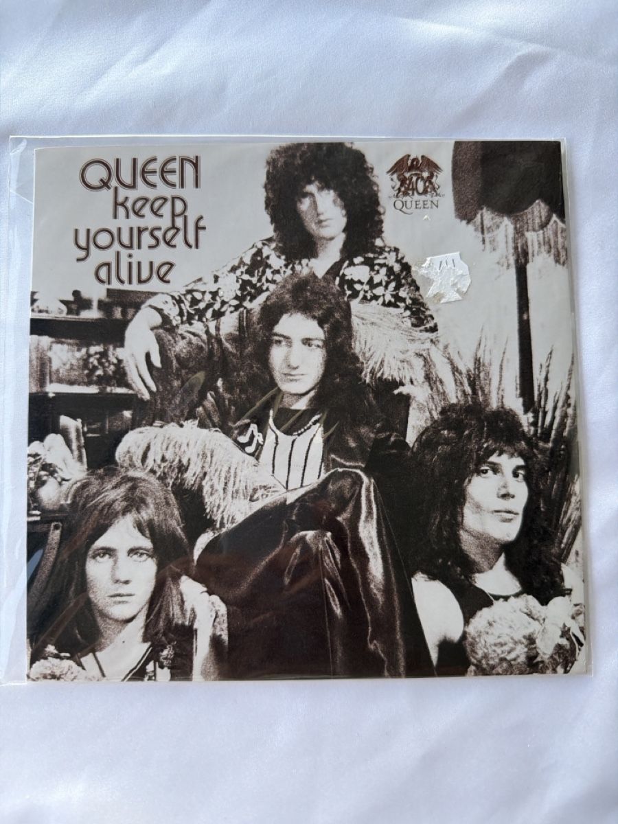 Dischi in vinile: Queen - Keep Yourself Alive / Son & Daughter, 7" Single, OVP – Nuovo e nell'imballaggio originale da Schaffhausen venduto da Sonne25