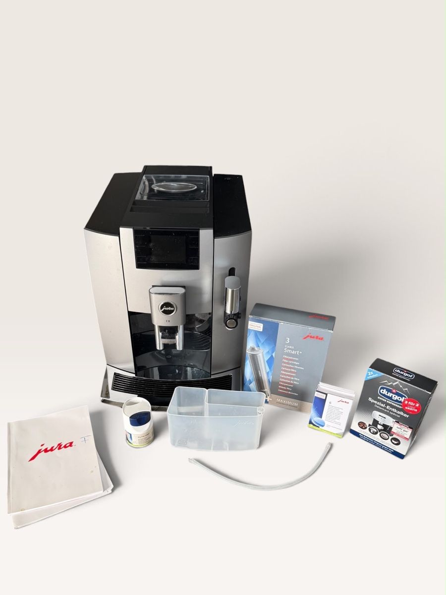 Jura Macchine per caffè & Macchine per espresso: JURA E8 Machine à café + accessoires et produits – Usato da Conthey venduto da inf_rt7m 2