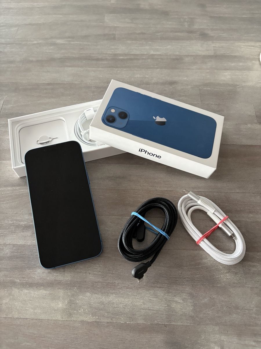 Apple Telefoni cellulari / Smartphones: Apple iPhone 13, 256 GB, Blue – Usato da Rafz venduto da massimo73