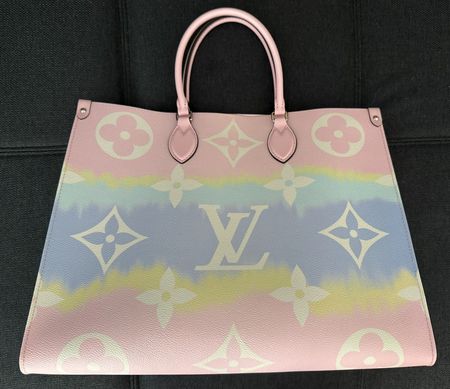 Wunderschöne LV OnTheGo Handtasche (nicht mehr erhältlich)